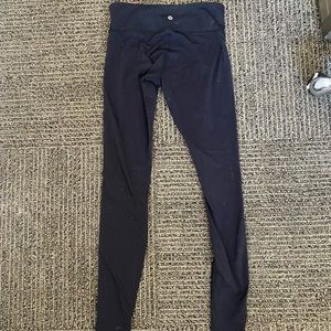 Lululemon wunder unders size 6
